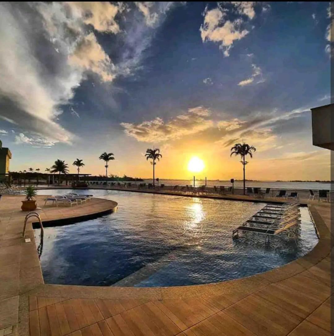 Golden Entre O Mar E Lagoa Apartment *